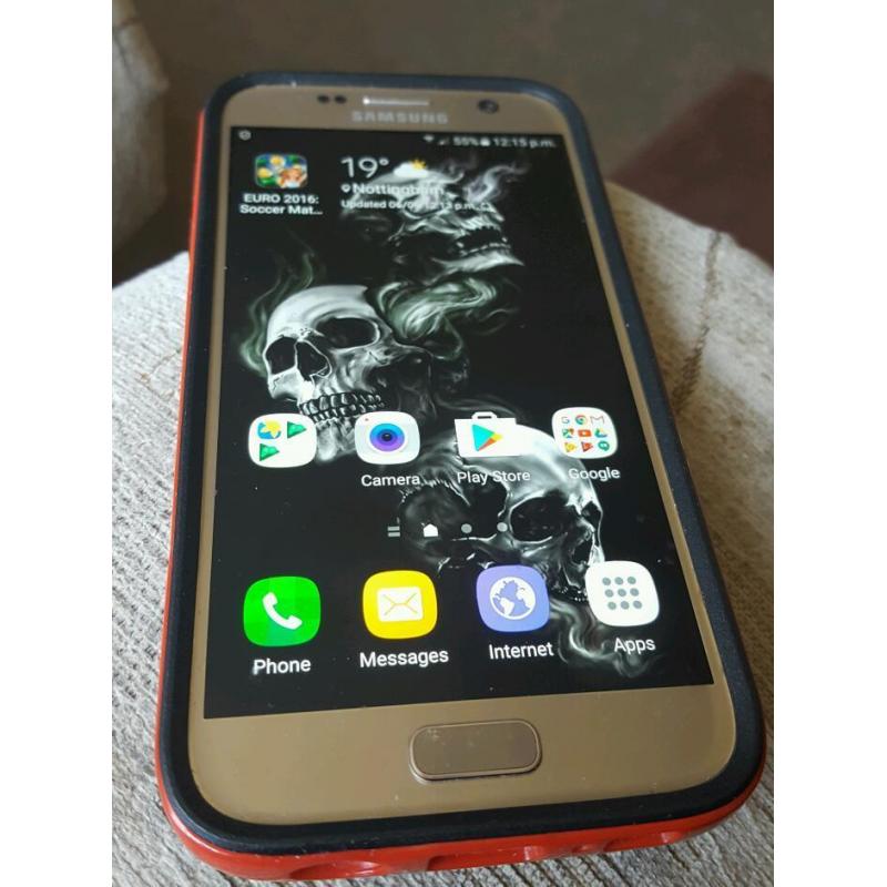 Samsung galaxy s7 in gold for sale