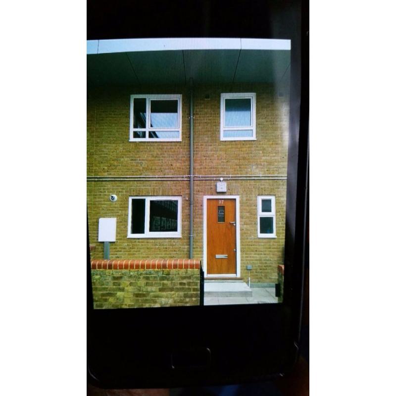Amazing 3 bedroom ground floor newly build in southwark