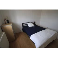 VERY NICE DOUBLE ROOM AVAILABLE NOW ** TWO MONTH STAY** !! 51L