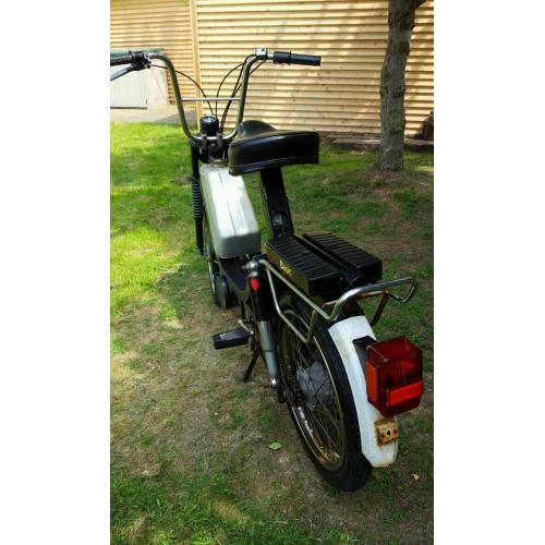 1980s jawa 50cc moped in need of restoring. Can deliver for fuel