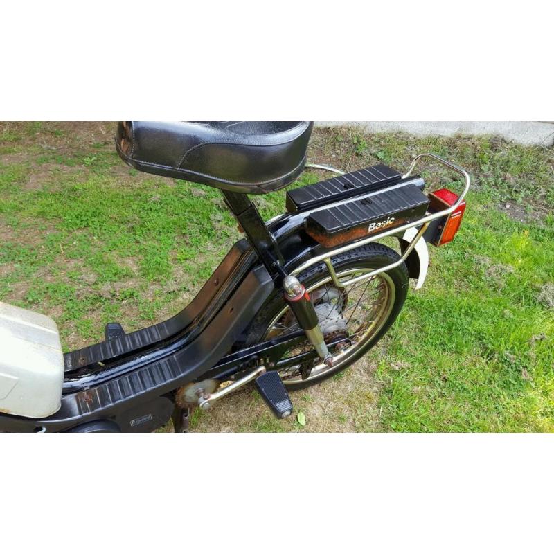 1980s jawa 50cc moped in need of restoring. Can deliver for fuel
