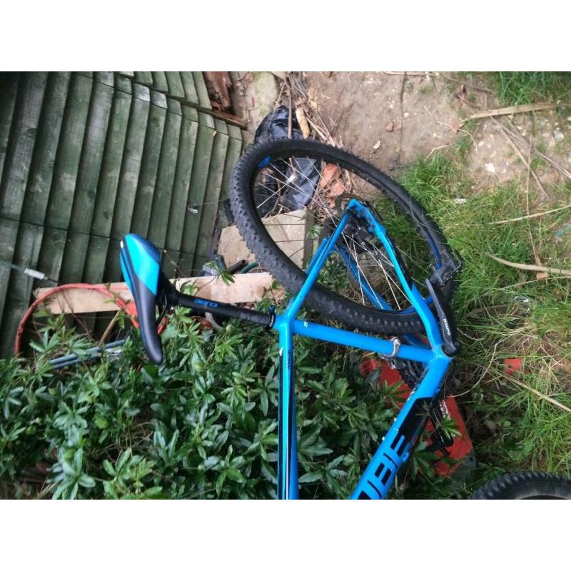 Cube Mountain bike