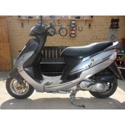 2011 PEUGEOT V CLIC 50 EVP 2 GREY