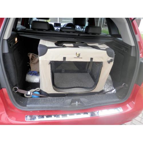 FOLDING FABRIC DOG CRATE/CARRIER DESIGNED FOR CAR TRAVEL