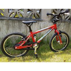 Islabike (Isla Bike) - Red - Cnoc 16 - Exellent Condition - Hardly Used