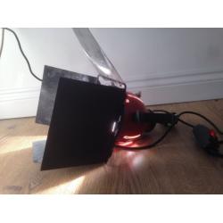 red head light 800w perfectly working with extra bulbs