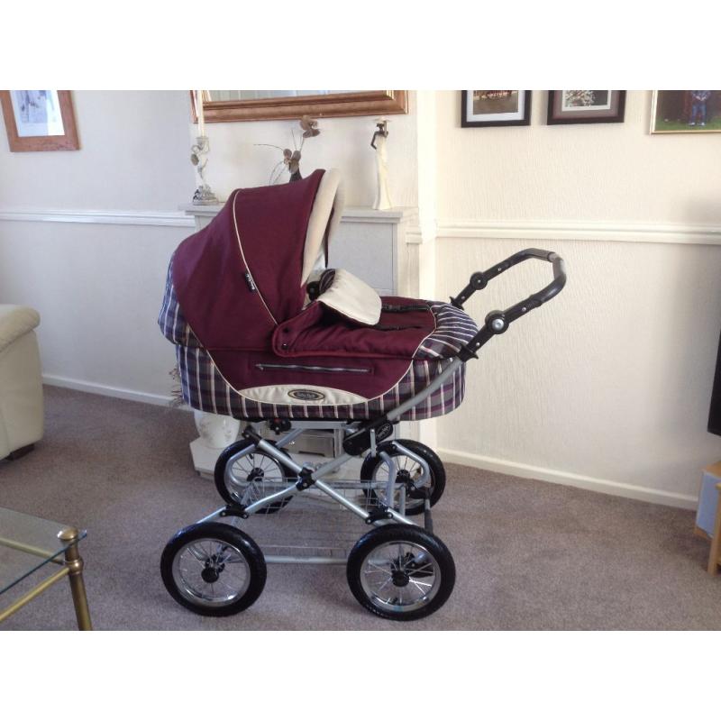 BABYSTYLE PRAM PUHCHAIR WITH ACCESSORIES