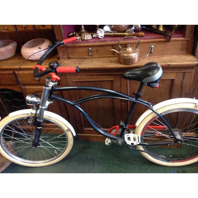 Beach cruiser bike