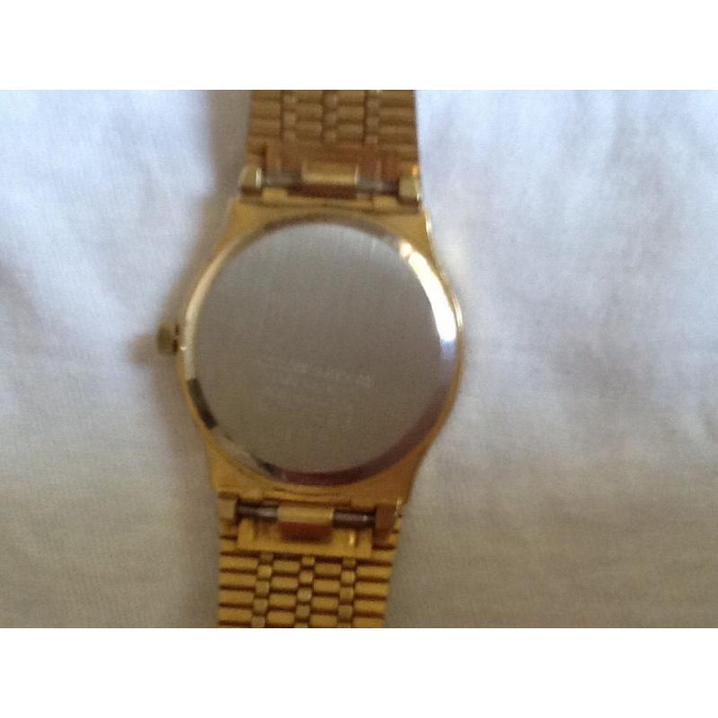 Title Citizen Quartz Men's Wrist Watch Golden Round Case and Golden Strap- Used