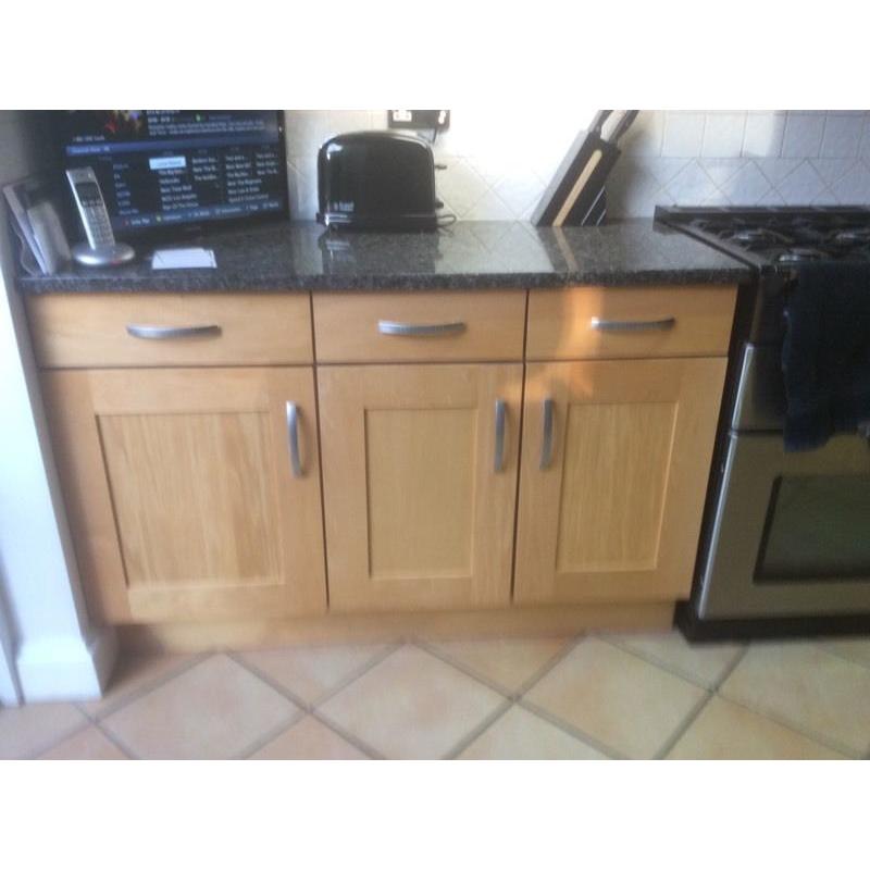 Beech Shaker complete Kitchen with Granite Worktops and appliances