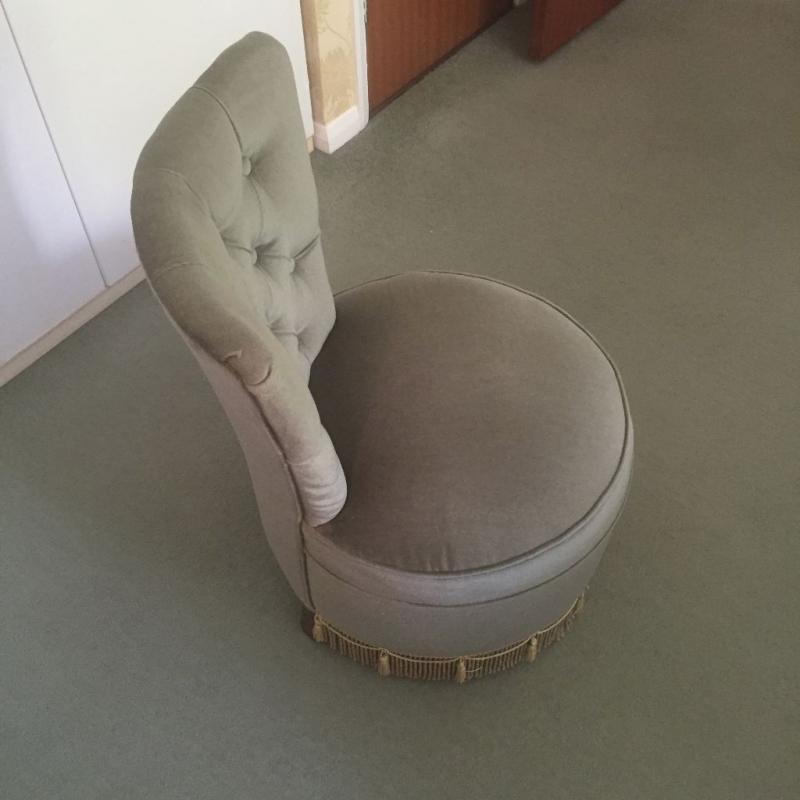 Velvet green bedroom chair of good quality. Originally purchased at Fishpools and is their own make