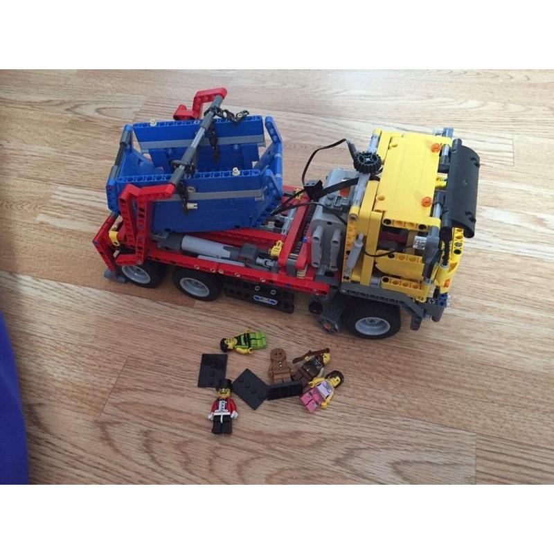 Lego technic and few figures