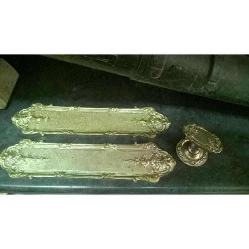 Solid silver door plates and door knob.