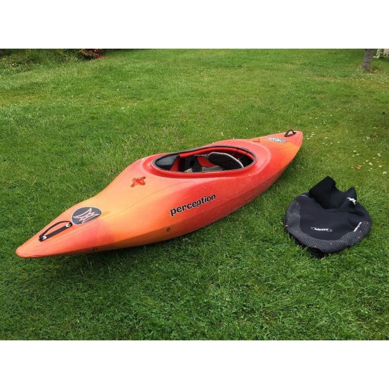 Kayak; Perception 3D and Yuk spraydeck.