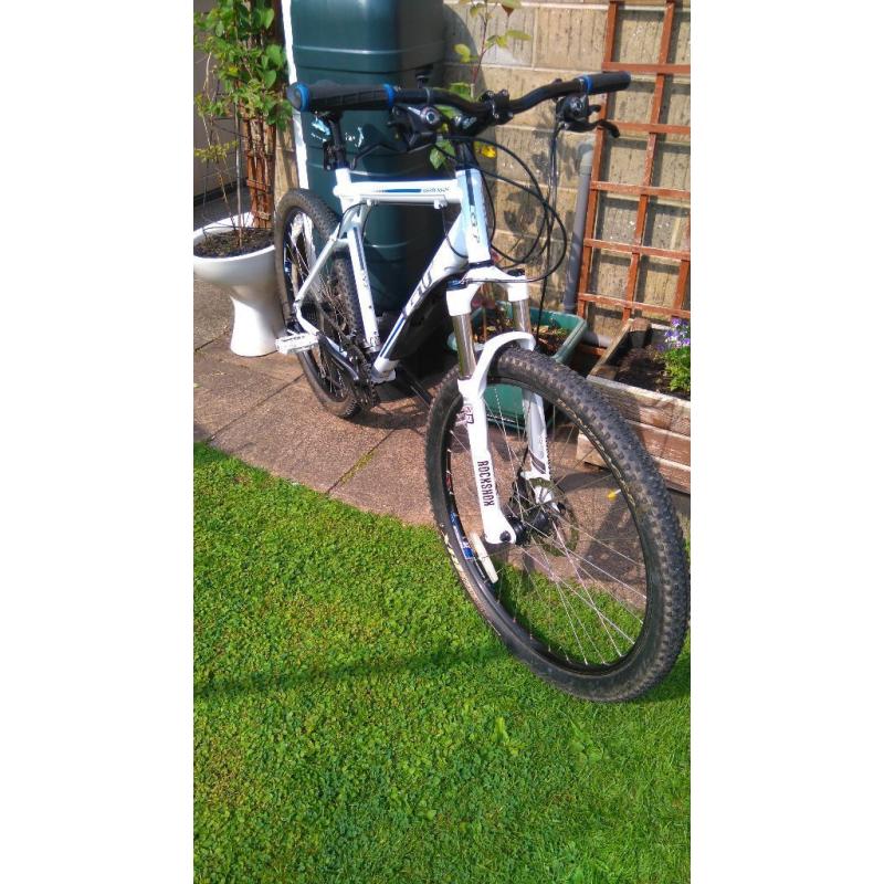 Gt Agressor 1.0 Mens Mountain Bike Large Good condition.