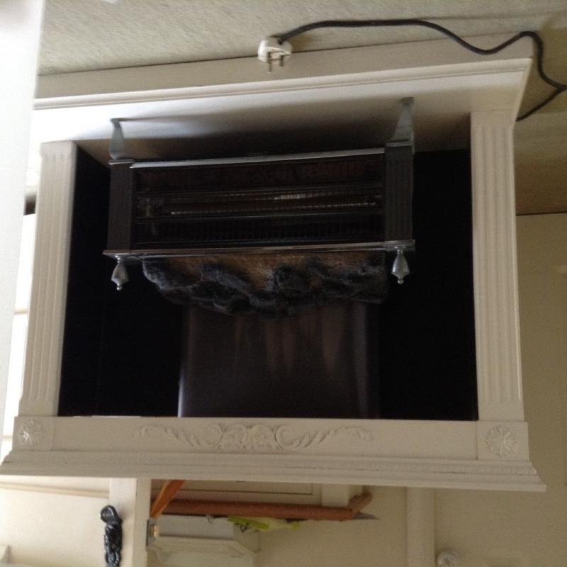 Electric fire and fireplace