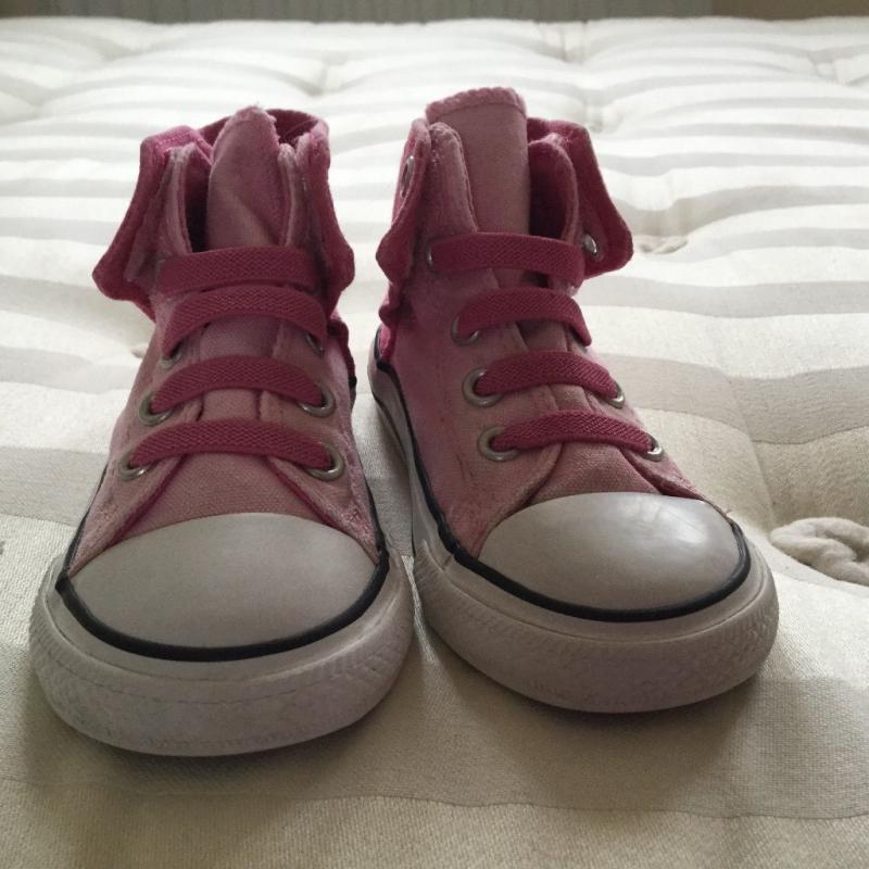 SIZE 9 CONVERSE