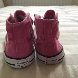 SIZE 9 CONVERSE
