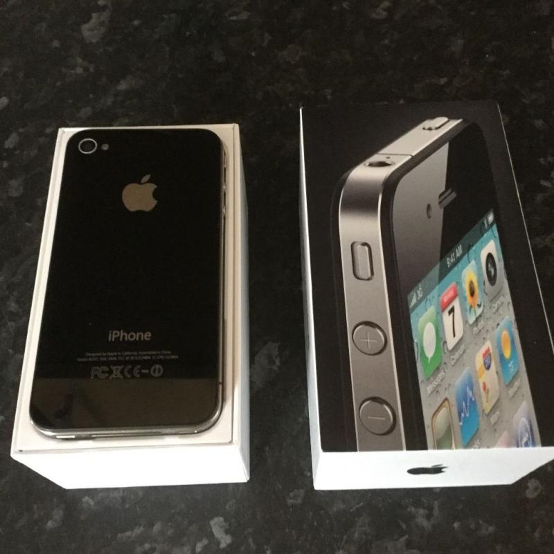 iPhone 4 black and silver (UNLOCKED)