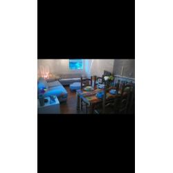 Double furnished bedroom for rent in newly decorated flat, with use of all home, internet E16 area