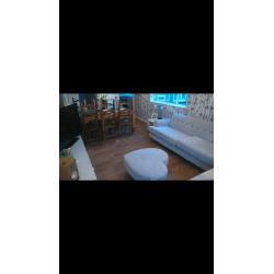 Double furnished bedroom for rent in newly decorated flat, with use of all home, internet E16 area