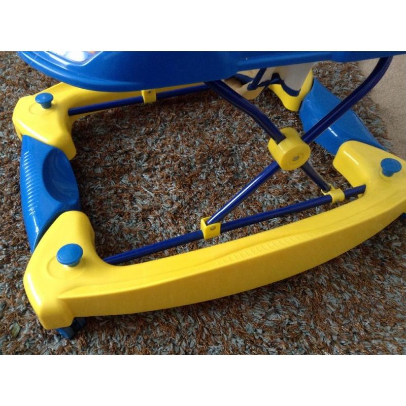 Baby walker/rocker