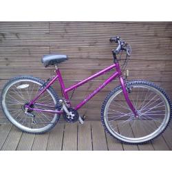 ADULT LADIES TOWNSEND MOUNTAIN BIKE WITH 15 GEARS