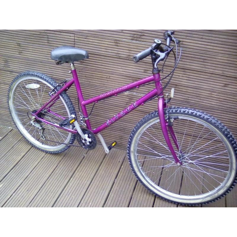 ADULT LADIES TOWNSEND MOUNTAIN BIKE WITH 15 GEARS