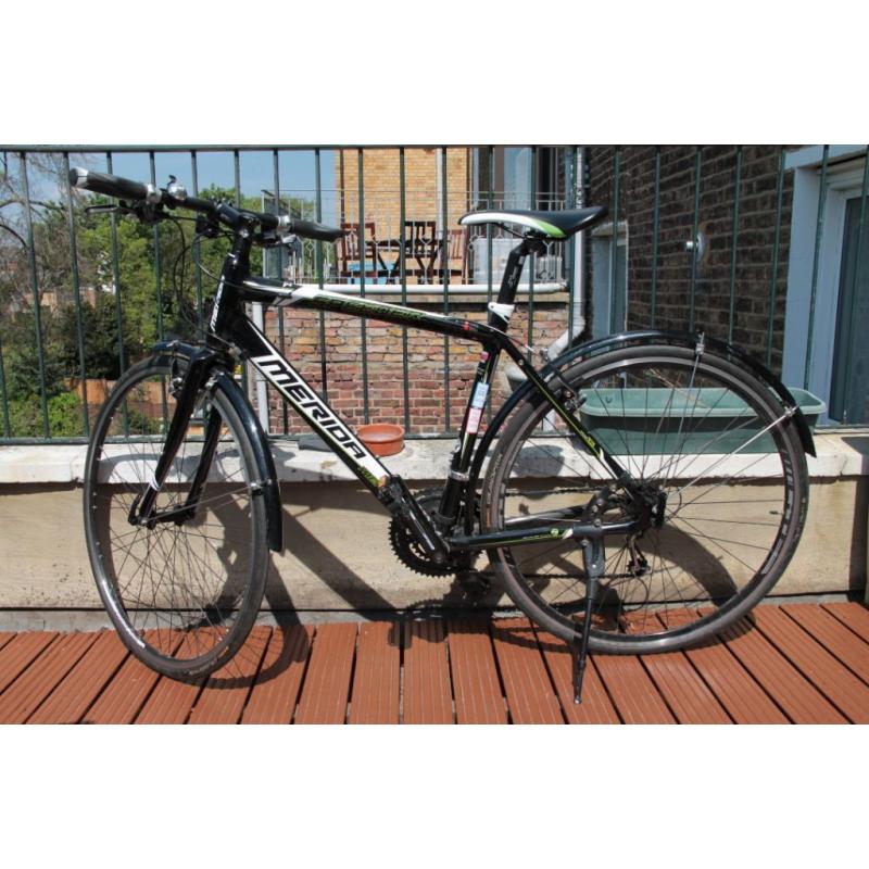 Merida Speeder T2 Commuter Bike