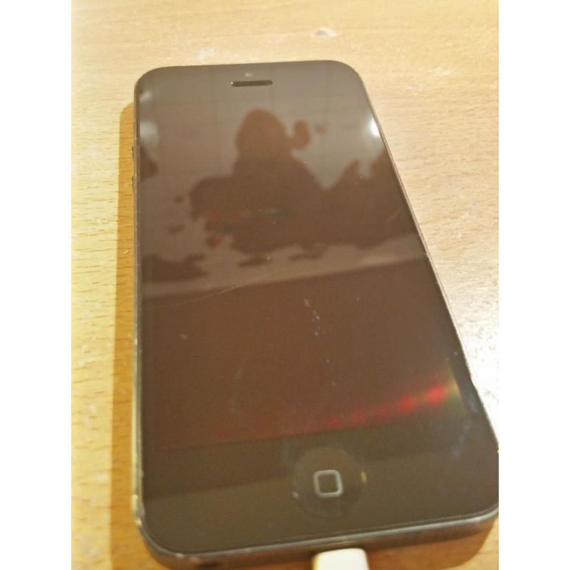 Apple iPhone 5 32GB (O2) Black / Slate Grey + case!