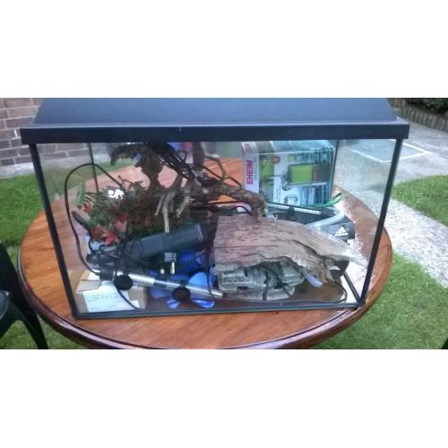 Fish tank 80l with accessories
