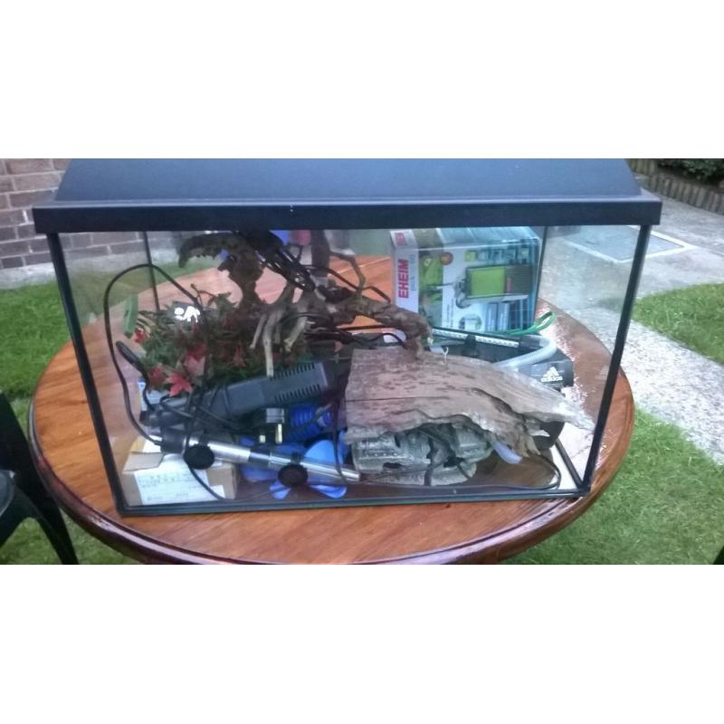 Fish tank 80l with accessories