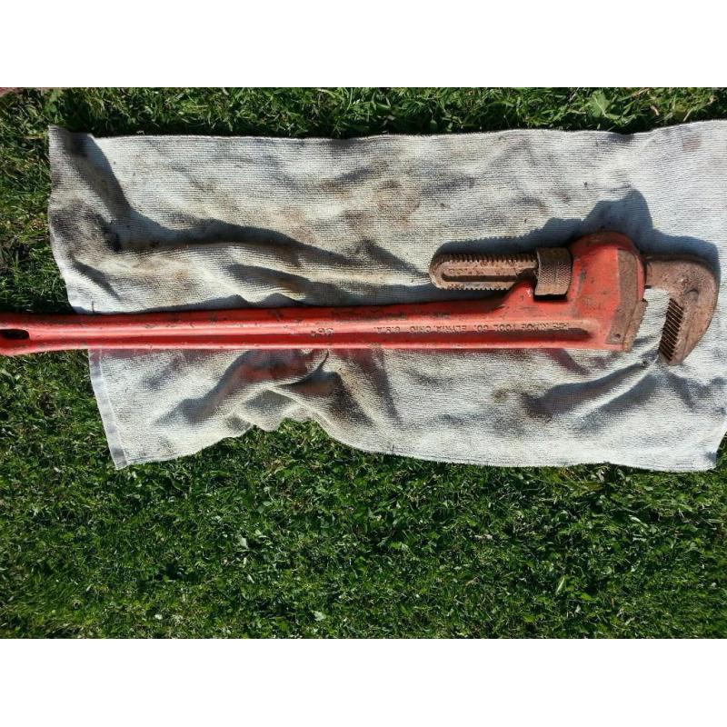Pipe wrenches all different sizes from 18 inch to 36 inch all top makes