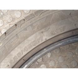 225 45 17 Bridgestone Runflat