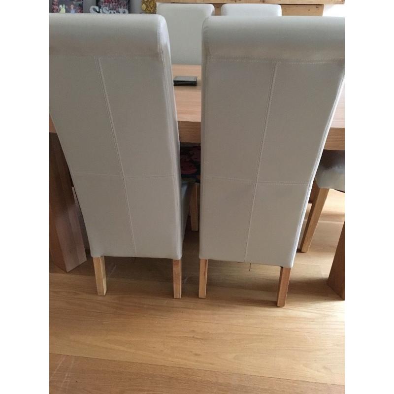Dinning table and 6 chairs