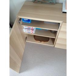 Nice ikea drawers and cupboards, great condition