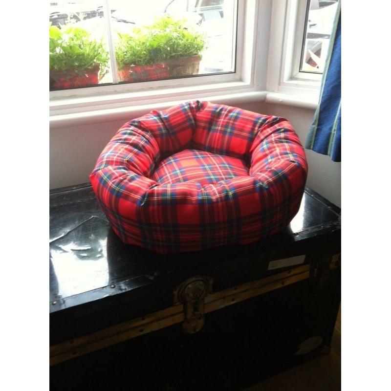 Brand new pet bed