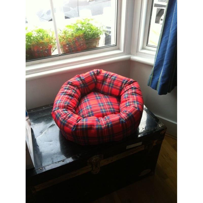 Brand new pet bed