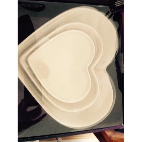 brand new 3 piece porcelain bowl set
