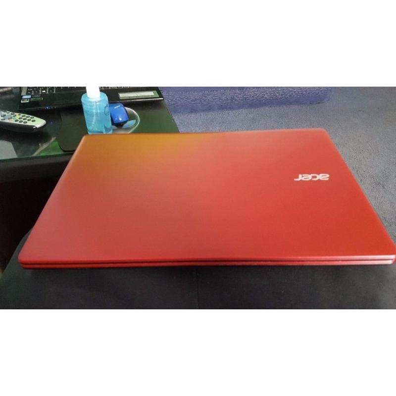 Acer Aspire E5-571 15.6-inch Notebook (Red) - (Intel Core i3-4030U 1.9GHz, 8GB RAM, 1TB