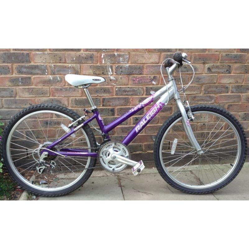 24inch wheels Raleigh Krush 24 Mountain Bike ages 9,10,11,12,13 Girls Junior kids boys bicycle
