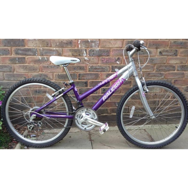 24inch wheels Raleigh Krush 24 Mountain Bike ages 9,10,11,12,13 Girls Junior kids boys bicycle