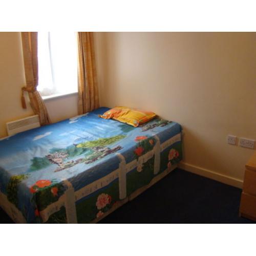 Spacious double bedroom in a two bedroom house close to all amenities