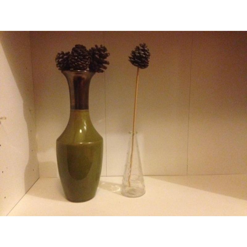 Vases for flowers & a desk lamp