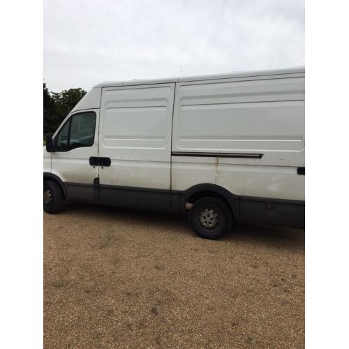 Iveco daily 35s12hpi mwb 2004 54 reg