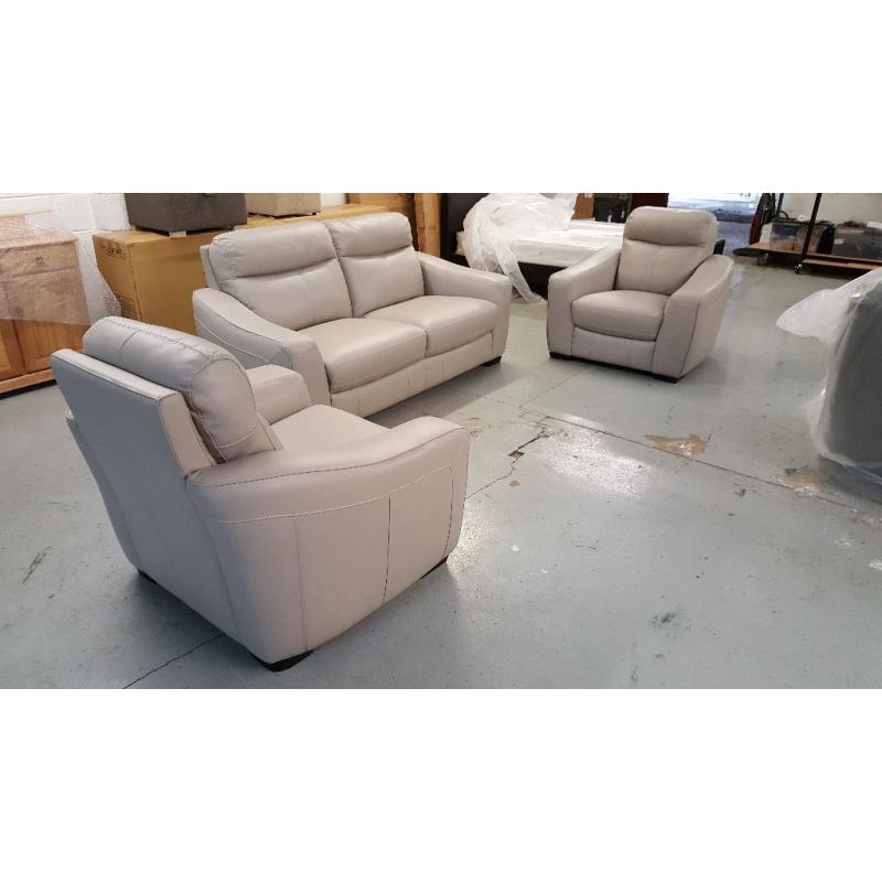 BRAND NEW FURNITURE VILLAGE CRESSIDA SILVER GREY LEATHER 3 SEATER SOFA AND 2x ARMCHAIRS. Can Deliver