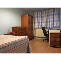 LARGE double room in front of Bermondsey station | Zone 2