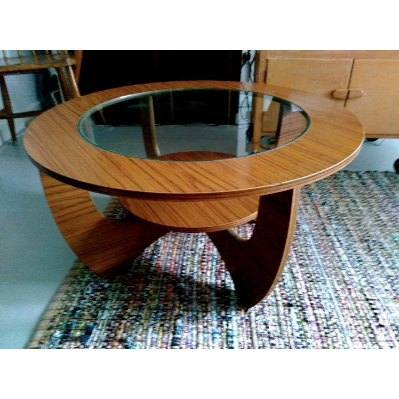 RETRO COFFEE TABLE