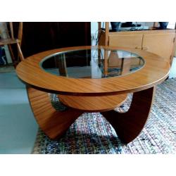 RETRO COFFEE TABLE