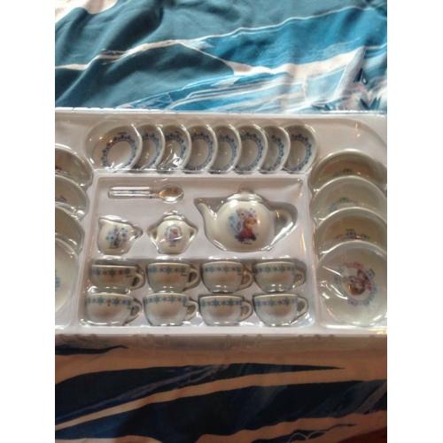 Frozen tea set
